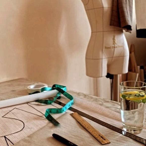 Meet your Posher, Jessica - Picture 1 of 1